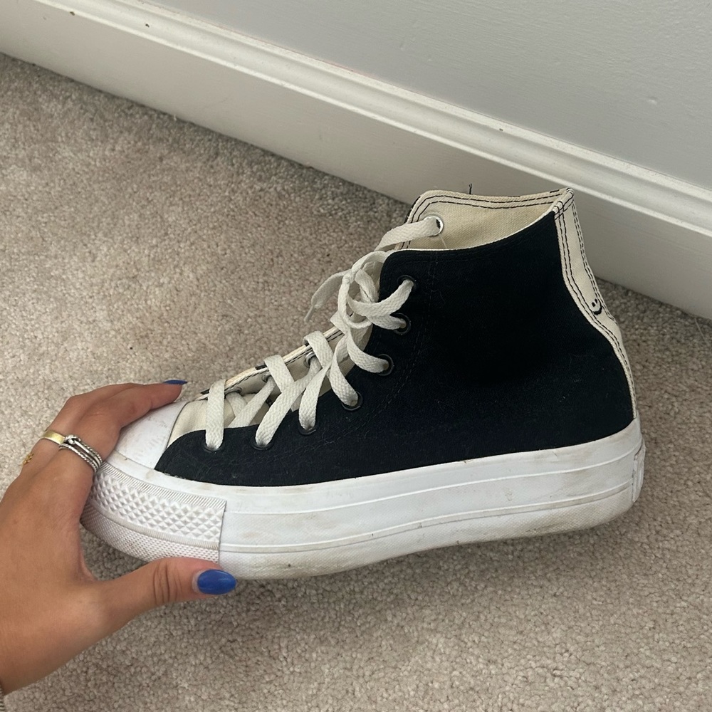 Platform Converse - image 4